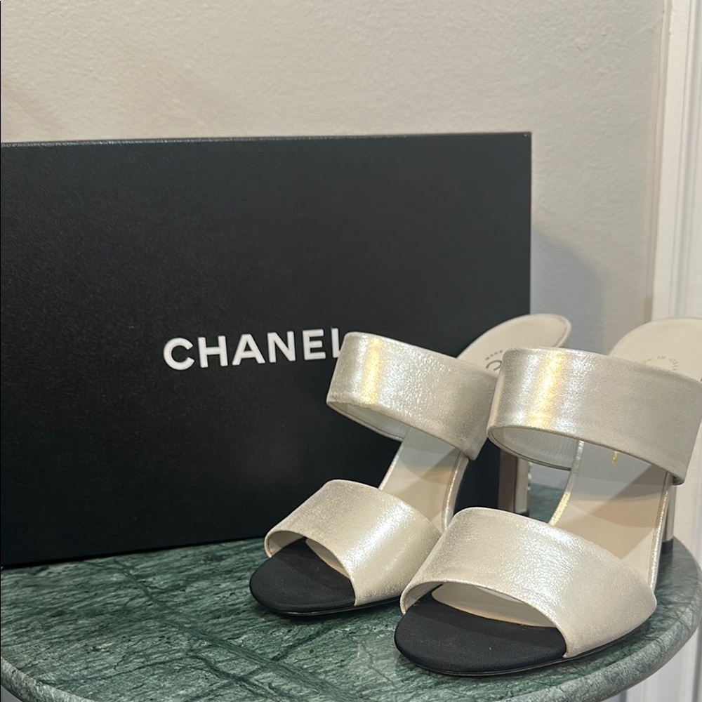 Chanel Slip On Pearlescent heels